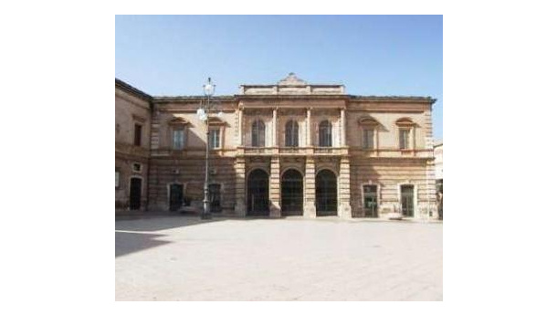 Immagine: Fasano: ampliata l'area di raccolta differenziata e meno cassonetti per strada