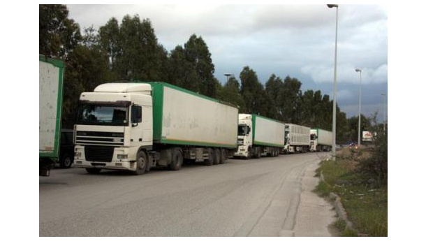 Immagine: Il punto sui rifiuti – Avellino e Caserta contro i trasferimenti fuori provincia, intanto ripartono i camion per la Liguria