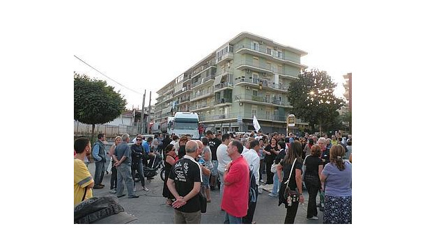 Immagine: Rifiuti, continua mobilitazione contro discarica Chiaiano