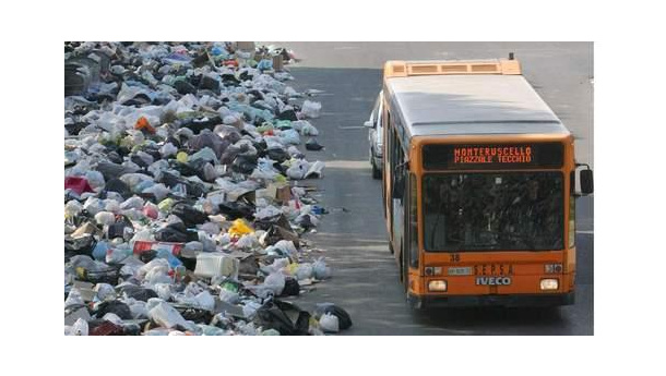 Immagine: Rifiuti, il Tar autorizza gli invii fuori provincia, ma serve certificazione dell'Arpac