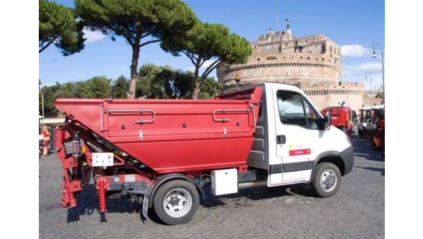 Immagine: Ama, accordo Campidoglio-sindacati per potenziare il personale e la raccolta differenziata