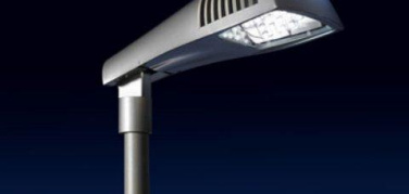 Lampioni stradali che regolano l'intensità della luce: l'ultima frontiera del risparmio energetico