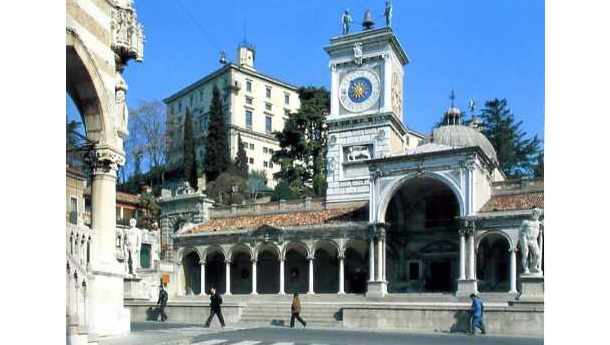 Immagine: Udine: sforamenti dei limiti di ozono.