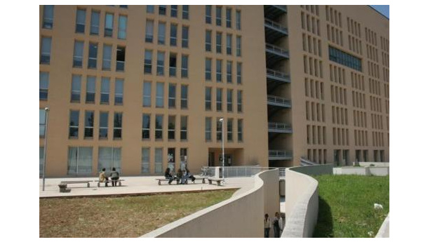 Immagine: Palermo, pannelli solari sul tetto dell'università