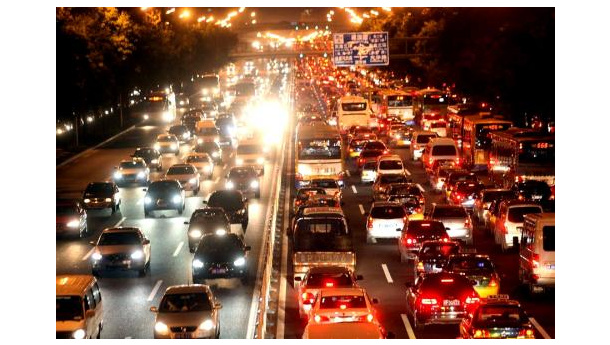Immagine: Pechino, allarme traffico: pedaggi in arrivo sulle strade più trafficate