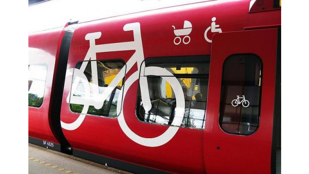 Immagine: Napoli: dal 6 settembre bici gratis in metrò e funicolare