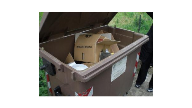 Immagine: Catania: indifferenziato al posto dell'umido. Il Comune sigilla i cassonetti per l'organico