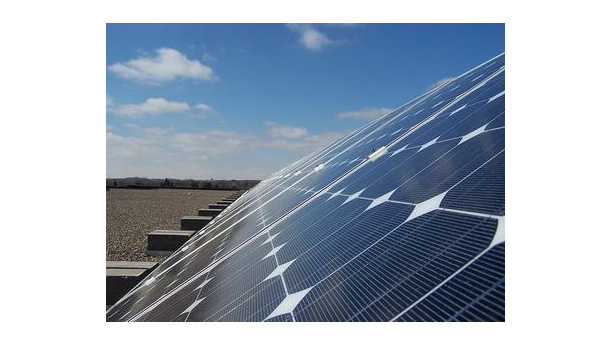 Immagine: Grandi impianti fotovoltaici, nuovo aggiornamento del Registro