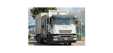 Rifiuti campani in Puglia. Nicastro sospende l'attività della discarica Italcave