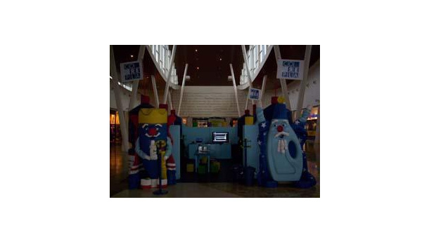 Immagine: Arriva a Torino il “Castello del riciclo” di Corepla