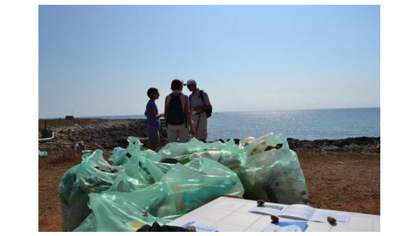 Immagine: I rifiuti che arrivano dal mare: il racconto e l'esperienza di ContrOnda