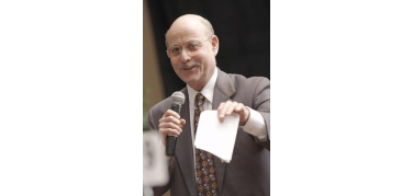 Jeremy Rifkin in Campidoglio: «In Italia tanti ostacoli, ma il Paese può guidare la Terza rivoluzione industriale»