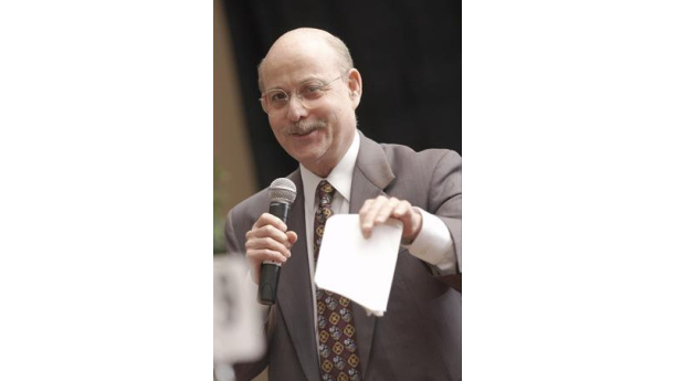 Immagine: Jeremy Rifkin in Campidoglio: «In Italia tanti ostacoli, ma il Paese può guidare la Terza rivoluzione industriale»