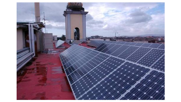 Immagine: Fotovoltaico sui tetti delle scuole e delle sedi universitarie di Taranto