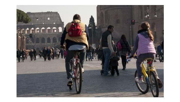Immagine: Roma, grande successo per la domenica a piedi