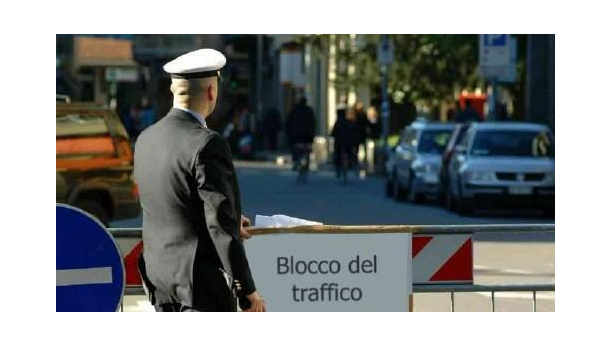 Immagine: Milano: le polveri sottili durante la domenica a piedi