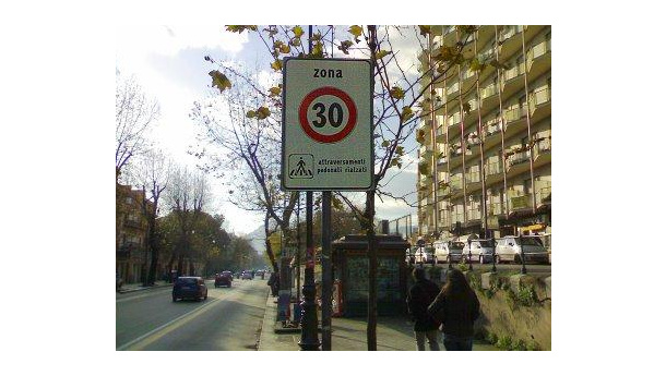 Immagine: Torino a 30 all'ora: dopo Mirafiori è il turno di strada Lanzo