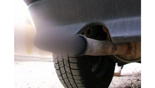 Immagine: Smog, revocata l'ordinanza a Milano su blocco feriale del centro e blocco degli Euro3. In arrivo misure provinciali