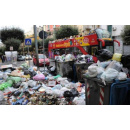 Immagine: Messa in mora per i rifiuti a Napoli. Ue: mercoledì notte data ultima per una risposta. Ma l'Italia chiede tempo