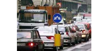 Smog a Napoli: crollato in centro, resta alto a novembre solo nella zona est
