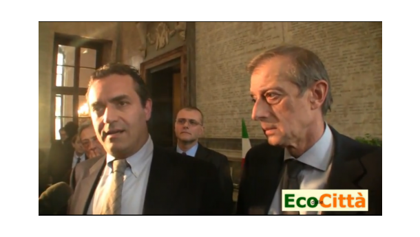 Immagine: Le questioni ambientali e l'esperienza da Sindaco. Intervista di Eco dalle Città a Luigi de Magistris | Video
