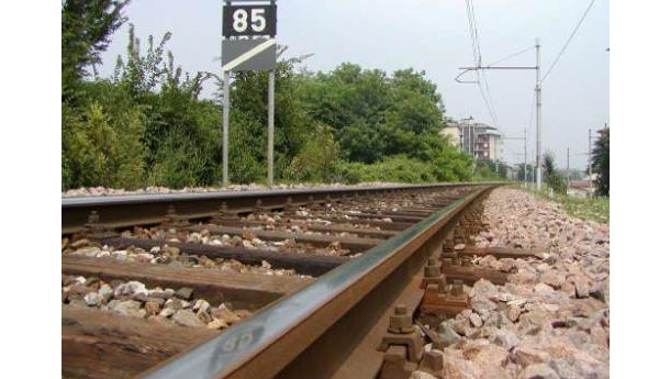Immagine: Puglia, esito trattativa Trenitalia: reintegrate le vecchie tariffe ma rimangono i tagli ai treni notturni
