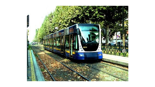 Immagine: Torino, smog: l'aumento delle tariffe del trasporto pubblico potrebbe slittare