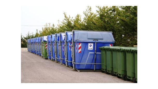 Immagine: Rifiuti Campania, competenze ai Comuni anche nel 2012