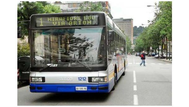 Immagine: Torino, approvati gli aumenti per tpl e sosta: da febbraio 1,50 euro per biglietto di tram, bus e metro