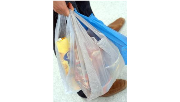 Immagine: Shopper biodegradabili, c'è ancora il nodo dei sacchetti additivati e la rivoluzione resta incompiuta