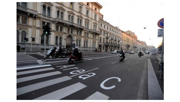 Immagine: Area C: il traffico cala, ma lo smog resta alto
