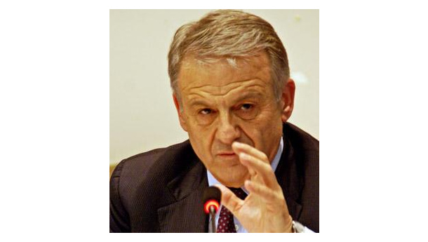 Immagine: Fotovoltaico, Clini: «Gli incentivi continueranno, ma sono troppo generosi»