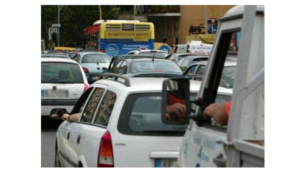 Immagine: Roma, domenica 29 gennaio: stop ai veicoli più inquinanti all'interno della Fascia Verde