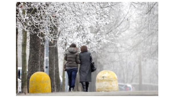 Immagine: Novara, la neve abbatte il PM10: blocco del traffico revocato