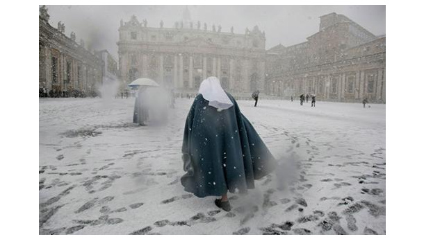 Immagine: Neve, didattica sospesa  a Roma venerdì 3 e sabato 4 febbraio, ma le scuole restano aperte