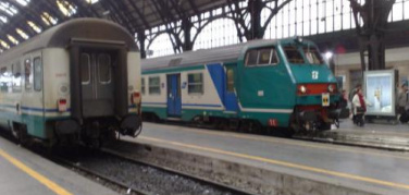 In treno sulla Tirano-Milano la neve è anche nelle carrozze