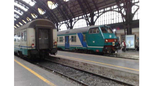 Immagine: In treno sulla Tirano-Milano la neve è anche nelle carrozze