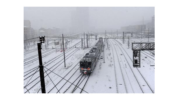 Immagine: Treni nel caos per la neve: ogni anno peggio? Intervista all'esperto De Bernardi