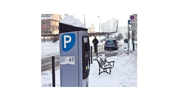 Immagine: La neve non ferma il rincaro della sosta