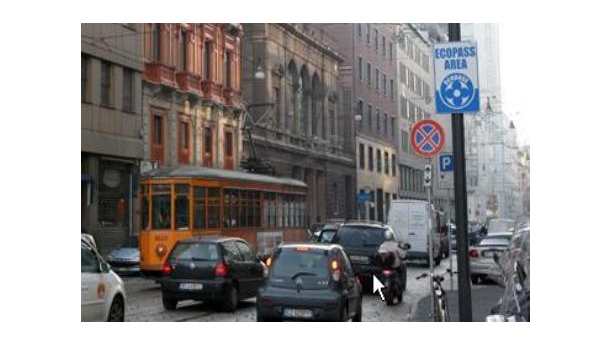 Immagine: Smog: da San Valentino a Milano nuovo stop per i diesel Euro 3