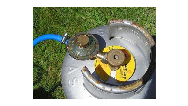 Immagine: Consumi di gas in calo. Le cause? Clima mite, crisi economica e boom delle rinnovabili