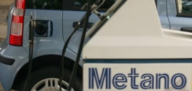 Napoli, dal 1 marzo incentivi per impianti auto a metano o Gpl. Ecco come ottenerli