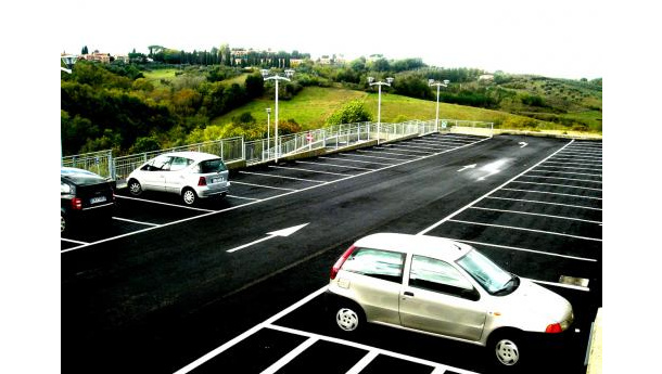 Immagine: Parcheggi, parte dal web l'operazione trasparenza