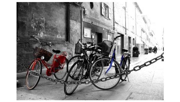 Immagine: Parcheggiare la bicicletta in cortile secondo la legge: affitto solo dopo aver sperimentato altre soluzioni