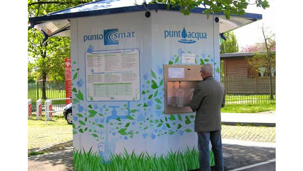 Immagine: Punti Acqua Smat: 17 milioni di bottiglie di plastica risparmiate in provincia di Torino
