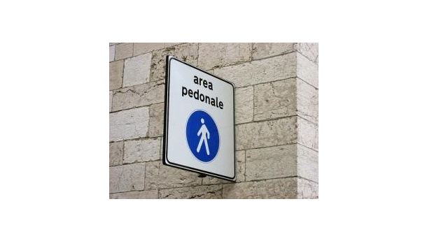 Immagine: Nuova area pedonale a Milano: divieto di circolazione attorno alla Fondazione Ambrosiana