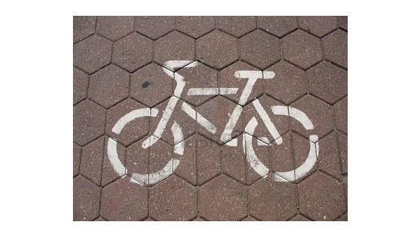 Immagine: Condominio ciclofobo e ciclisti “masochisti”. La posizione dell’Ufficio biciclette di Torino