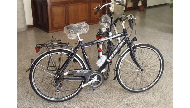 Immagine: Lecce: premiata dal  Ministero dell’Ambiente con due biciclette