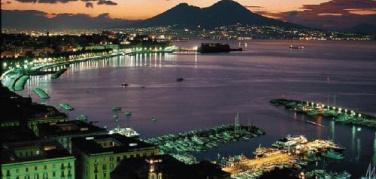 Napoli: parcheggi straordinari e navette nel weekend di Pasqua