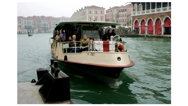 Immagine: Venezia: nuove obliteratrici a bordo dei vaporetti